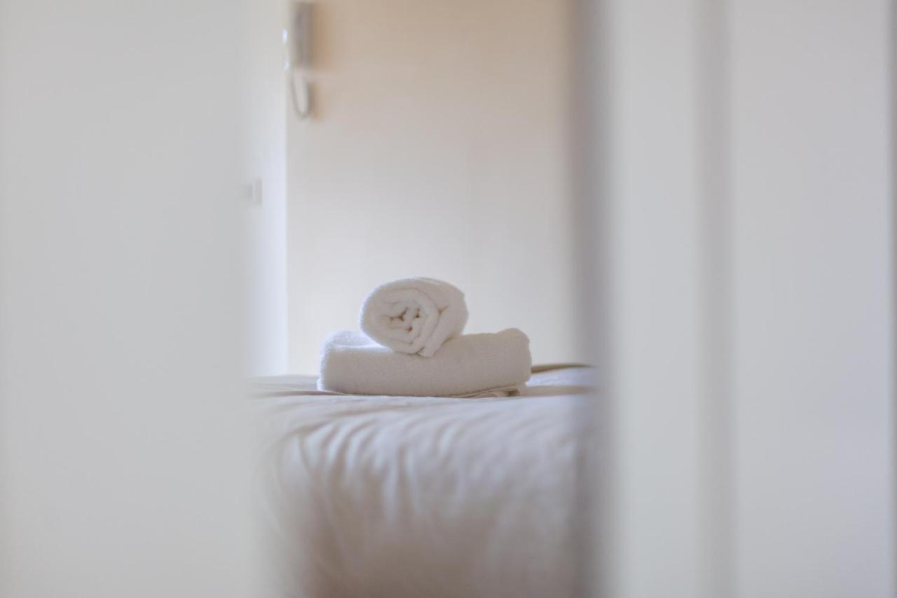 Lovely Studio Flat In Wimbledon W/ Free Parking Лондон Екстер'єр фото
